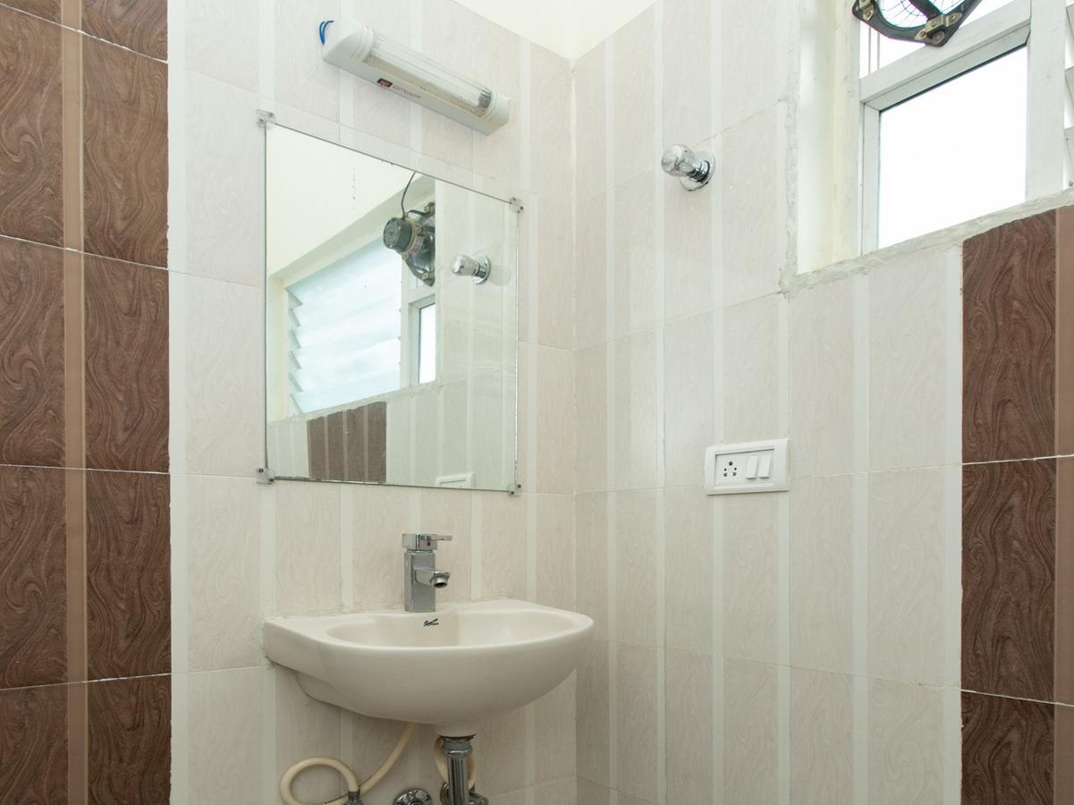 Oyo 10378 Hotel Hibiscus Mayflower บังกาลอร์ ภายนอก รูปภาพ