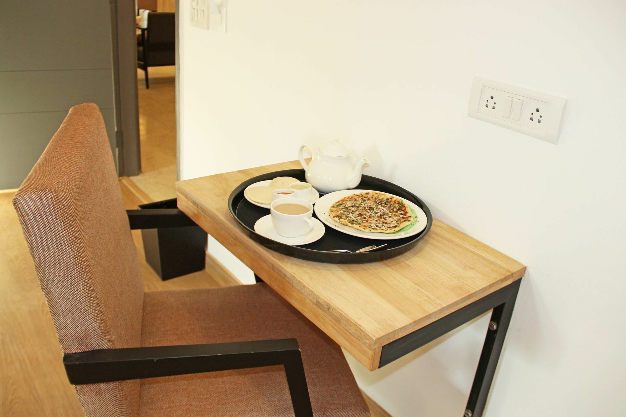 Oyo 10378 Hotel Hibiscus Mayflower บังกาลอร์ ภายนอก รูปภาพ