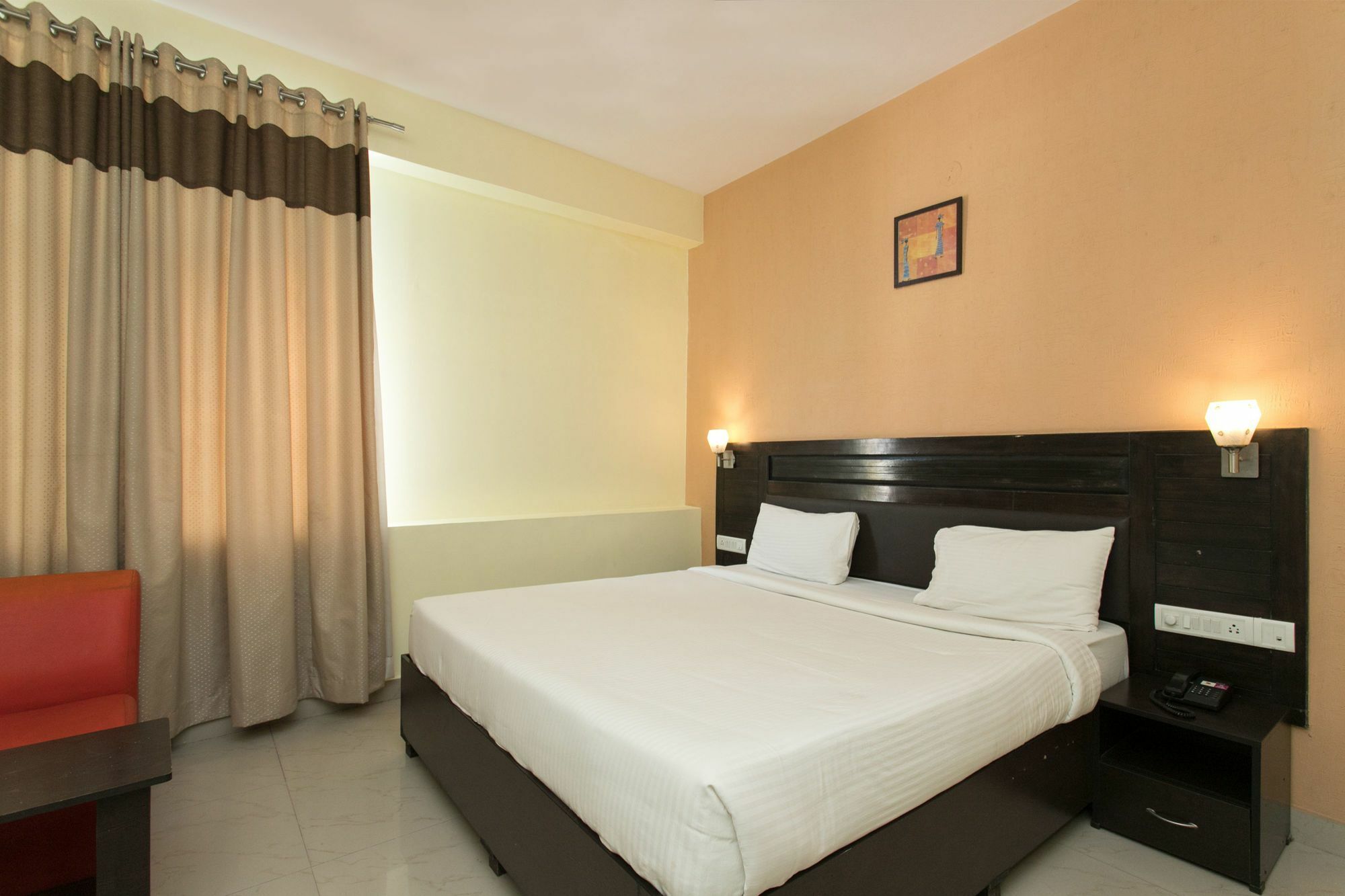 Oyo 10378 Hotel Hibiscus Mayflower บังกาลอร์ ภายนอก รูปภาพ